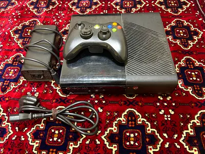 Used Microsoft Xbox 360 console with controller and power cable