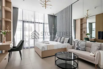 Elegant Studio | Near Metro | Family-Friendly Area