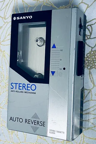 sanyo cassette walkman