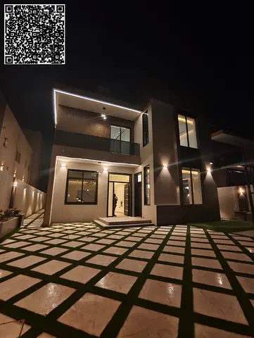 🏡 فيلا ذكية واسعة وجديدة تمامًا للإيجار.