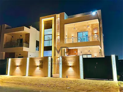للبيع فيلا طابقين بسعر قابل للتفاوض - مع حوش كبير & فناء كبير - - قريب من شارع الشيخ محمد بن زايد - تملك حر لجميع الجنسيات مدى الحياة - مع إمكانية الت