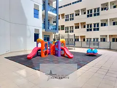 VERY SPACIOUS 1 BEDROOM APARTMENT AT THE MAIN LOCATION READY TO MOVE.