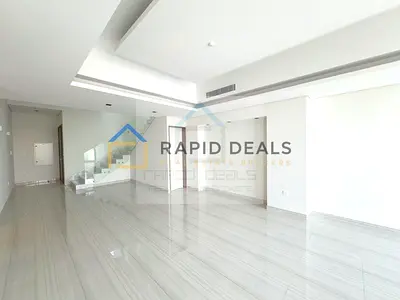 Well maintained Spacious 3BR+Maid Townhouse
