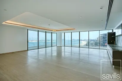 Half Floor Penthouse with Rolls-Royce Chauffeur