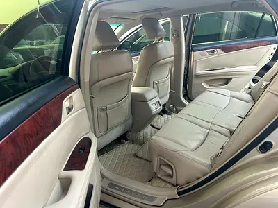 صورة 4 لـ 2011 Toyota AVALON