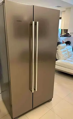 Siemens Side-by-Side Refrigerator – Good Condition, Stainless Finish