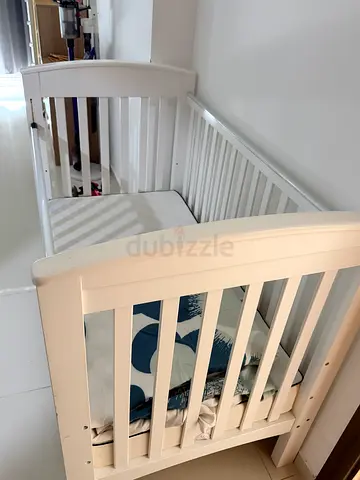 Baby crib