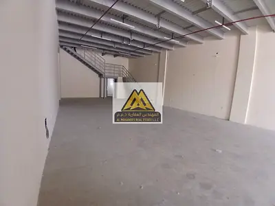 فرصة مميزة لاستئجار مستودع بمساحة كبيرة في منطقة الجرف الصناعية 1 بعجمان، مناسب للتخزين والأنشطة الصناعية والتشغيلية المختلفة، بموقع صناعي حيوي وسهولة