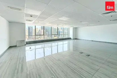 Metro Access | Open Space Office | JLT Expert