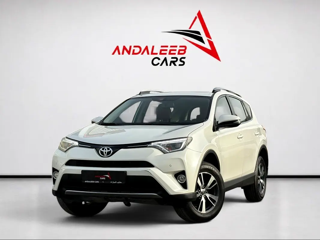 Toyota Rav 4 2018 — photo 1 of 19