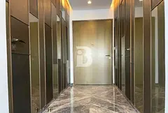 PRIME LOCATION I SPACIOUS I PERFECT CONDITION