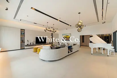 360 Views| Penthouse |Private Pool|Vacant