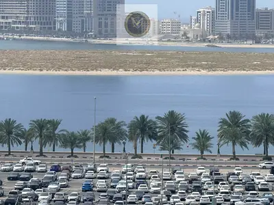 ثلاث غرف وصالة مجددة بالكامل بإطلالة بحرية ومطبخ مجهز في التعاون قريب من دبي والخدمات