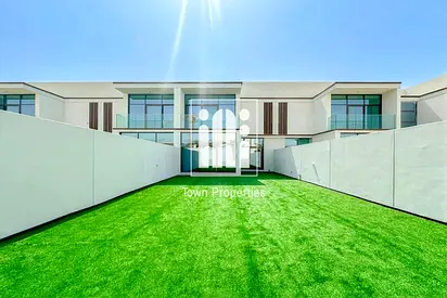 Elegant Townhouse 2 Master Rooms + Maid & Garden | Prime Price |