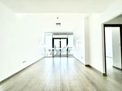 Pool View | High Floor | Close To Entry And Exit
