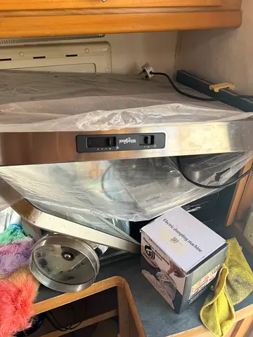 Whirlpool built-in chimney