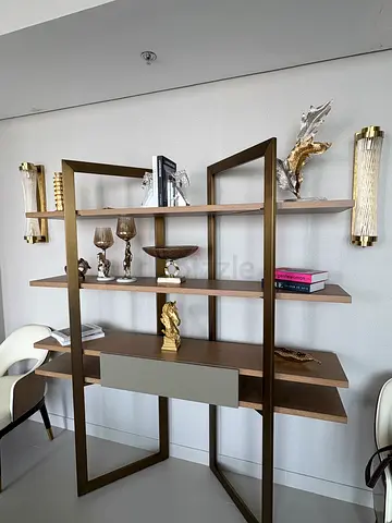 Open Display Shelf Unit with Metal Frame and Wood Shelves