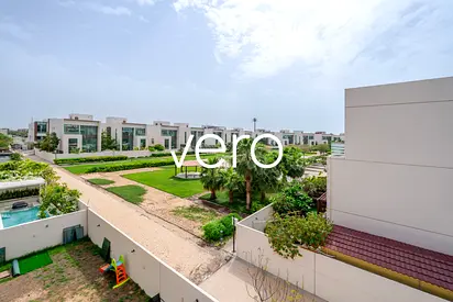 Vastu | Immaculate Condition | Vacant