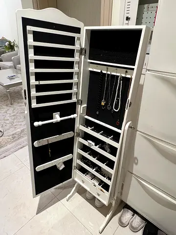 White Free-Standing Mirrored Jewelry Armoire with Lock and Multiple Compartments