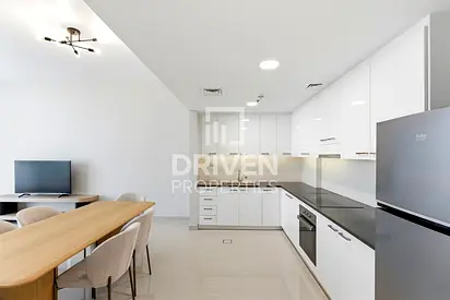 High Floor | Modern Layout | Ready to Move in