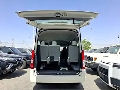 2026 Toyota HIACE — фото 6