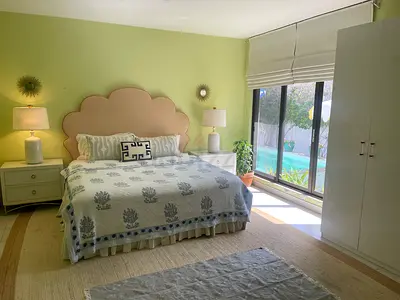 Boutique Villa Room with Ensuite, Pool  Garden. Umm Suqeim 1