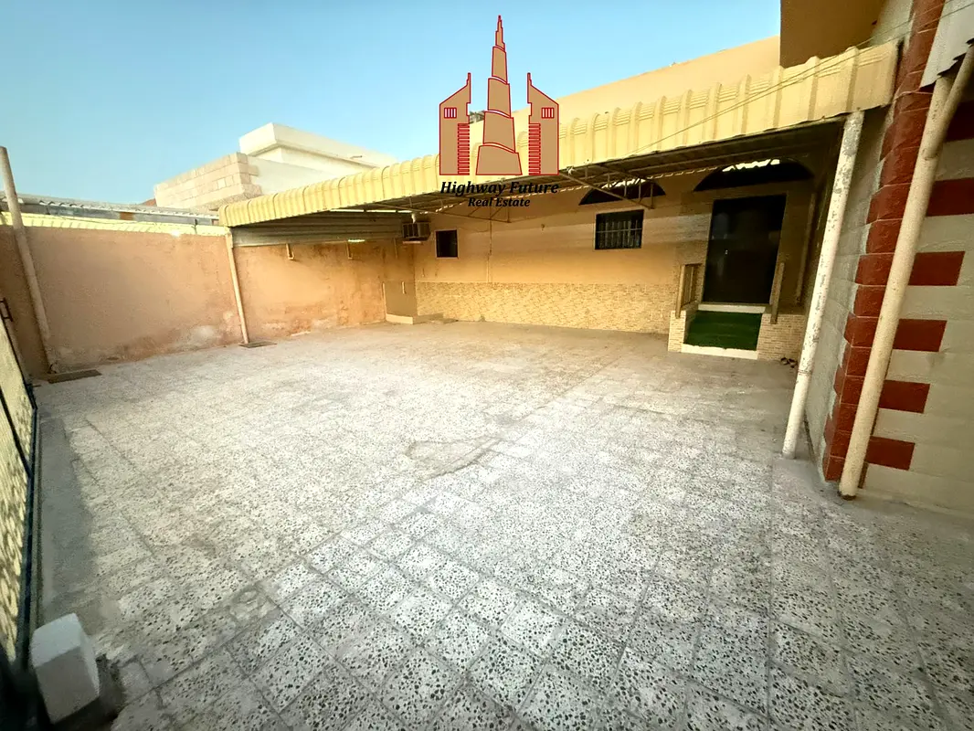 5bhk 85k big villa maids room parking in ghafiya near schools