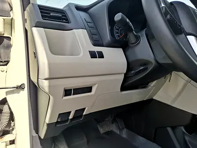 2026 Toyota HIACE — фото 12