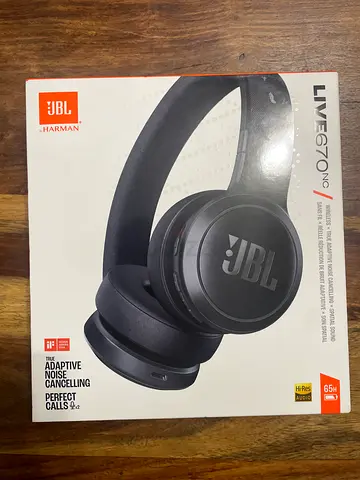 JBL Live 670NC Wireless Over-Ear Headphones - Near Mint, Boxed