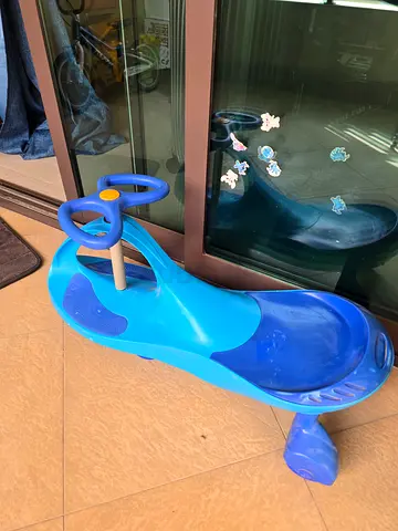 Blue Wiggle Ride-On Car for Toddlers - Good Condition