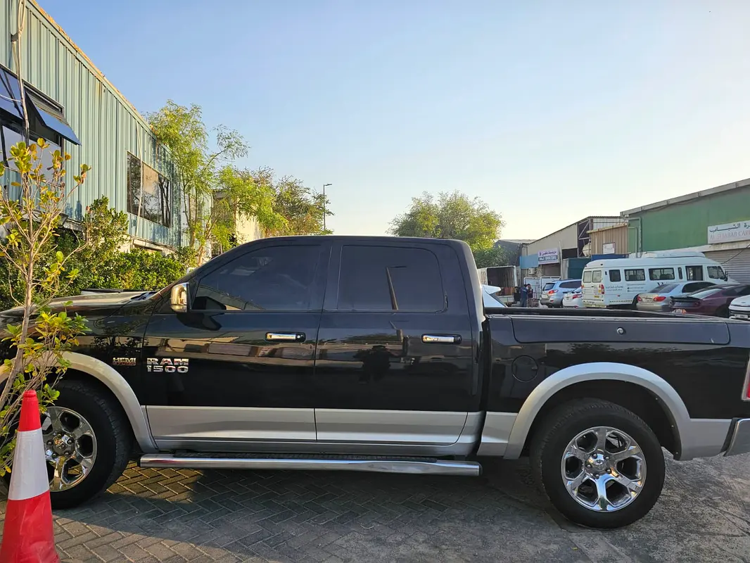 Dodge Ram 2014 — photo 1 of 12