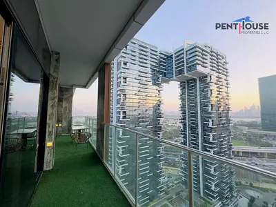 Upgraded Unit |Fully Fitted and furnished | Vacant