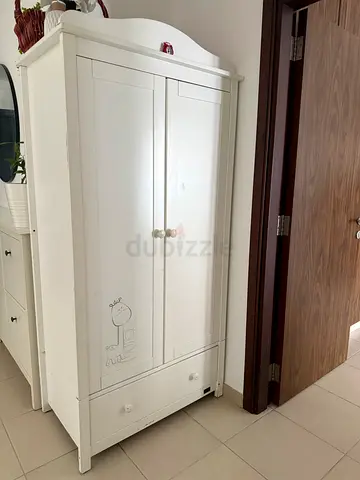 Giggle cupboard for sell