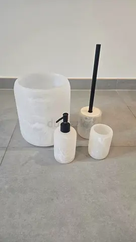 White Marble-Look Bathroom Accessory Set