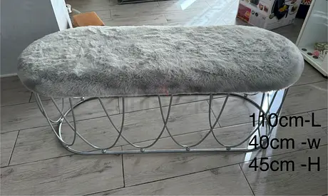 Silver Metal Bench with Grey Faux Fur Cushion seat (110x40x45 cm)