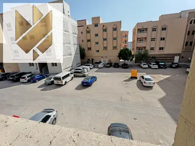 استوديو للإيجار في مويلح القديمة قريب من المدارس بمطبخ منفصل