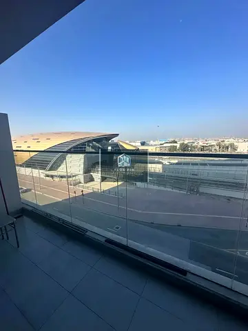 Prime Location | Near To Metro | Vacant Now