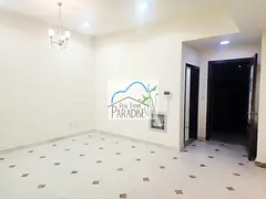 Away from fly zone Private entrance 3 bedrooms all master modern finish villa living-dining area/3 p