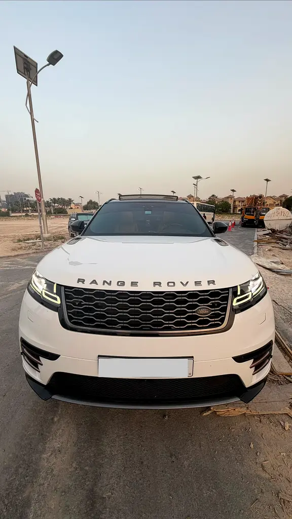 Land Rover Range Rover Velar 2018 — photo 1 of 8