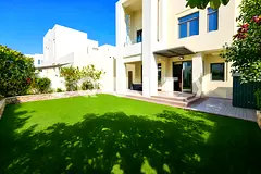 Fully Furnished | Upgraded | Large Garden | Vacant