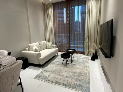 City View / 12 Cheques / Furnished