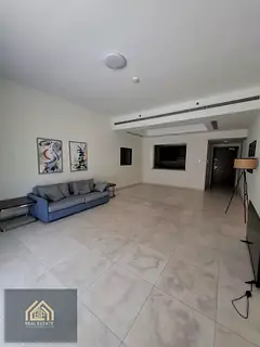 Spacious 1-Bedroom Apartment with Large Terrace in Bay Square 3, Business Bay