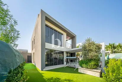 Exclusive | True Corner | Negotiable