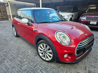Urgent Sale MINI Cooper GCC in perfect condition