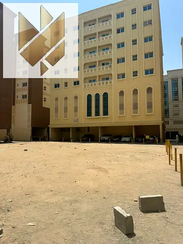 مستودعات - محلات - معارض- براكن - (فرصه استثماريه باركن بمويلح الجديدة مساحة 10000 قدم)