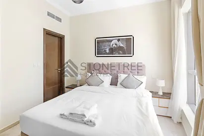 No Security Deposit | Flexible Cancellation Terms | Near Tram and Beach