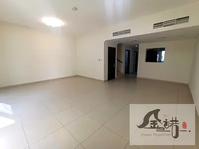 3 bedrooms+ maid |middle unit|back to back|vacant