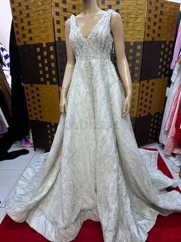 فستان زفاف