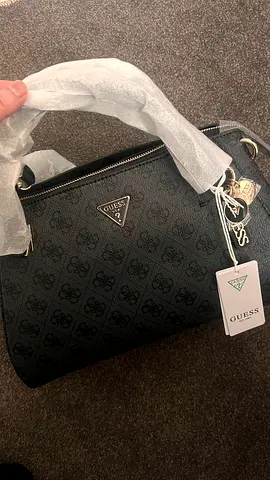 Authentic Guess Womens Handbag