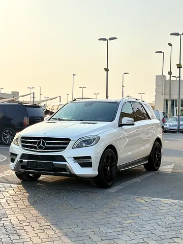 Mercedes-Benz ML400 4 MATIC Model 2015 – GCC Specs 4 Wheel Drive Full Option 110,000 km of